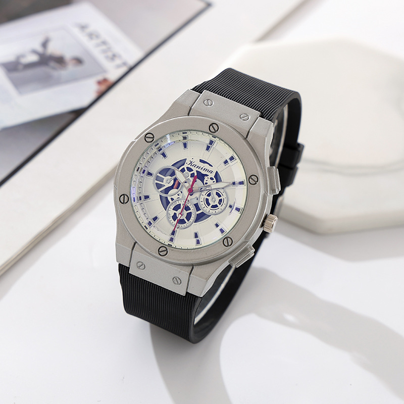Montre à bracelet en silicone  - Luxury Watch Store avis et prix